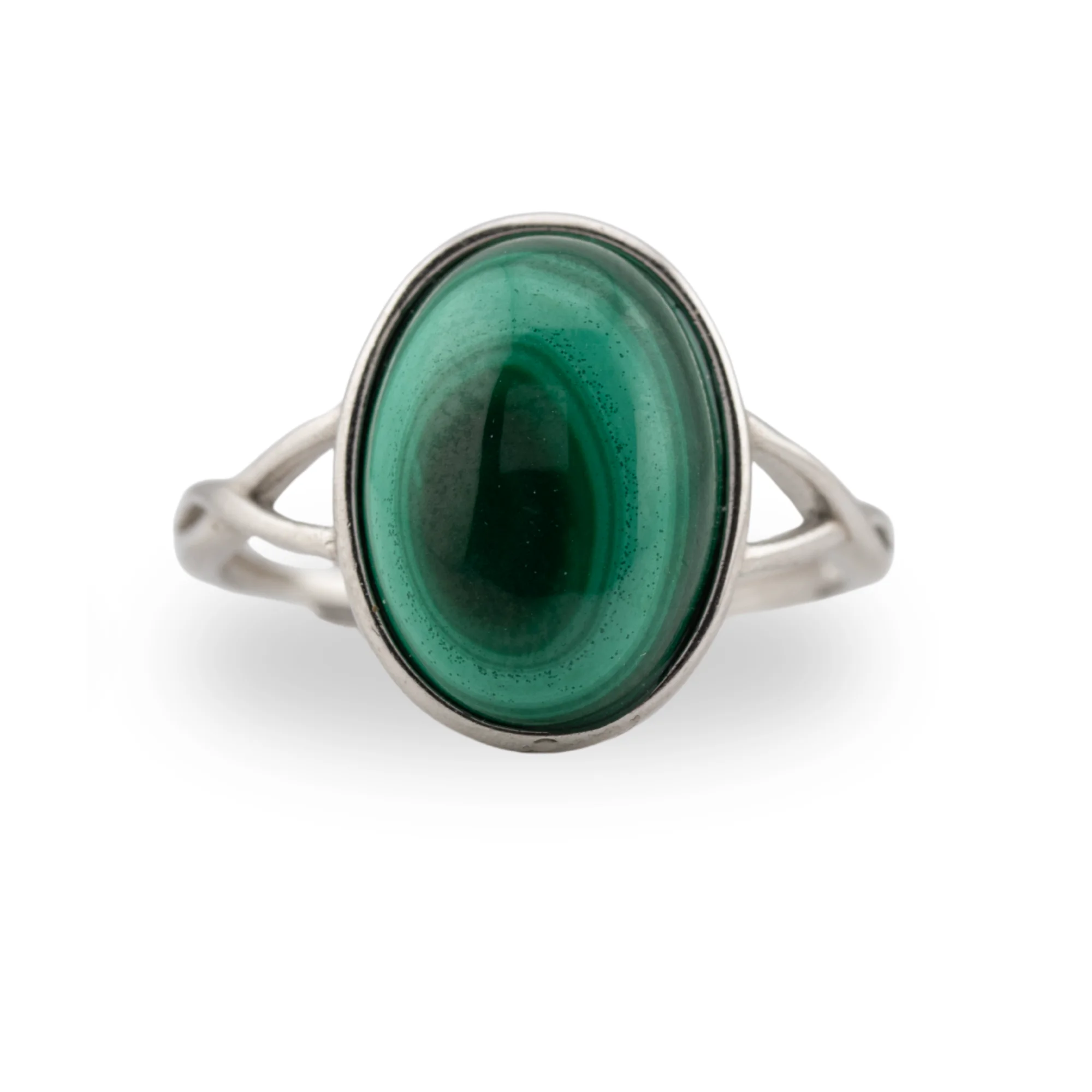 this malachite ring features a beautifully polished oval cabochon set in 925 sterling silver